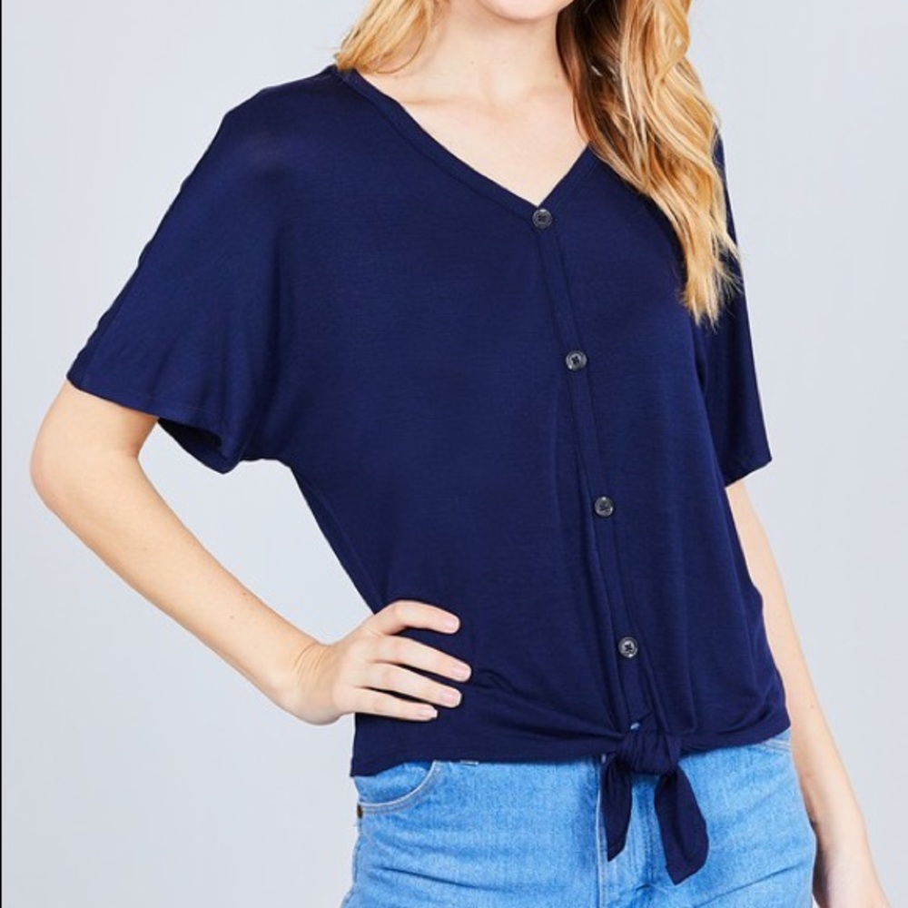 Brand New🔥Knotted buttoned up top